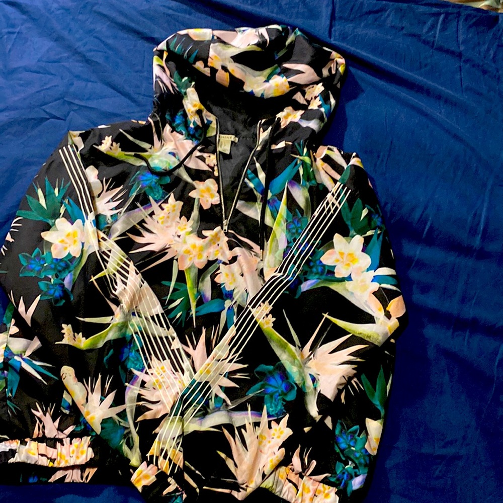 Wind breaker